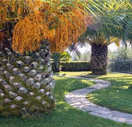 5 bedroom beachfront villa with pool on Ciova Island, Trogir, sleeps 12